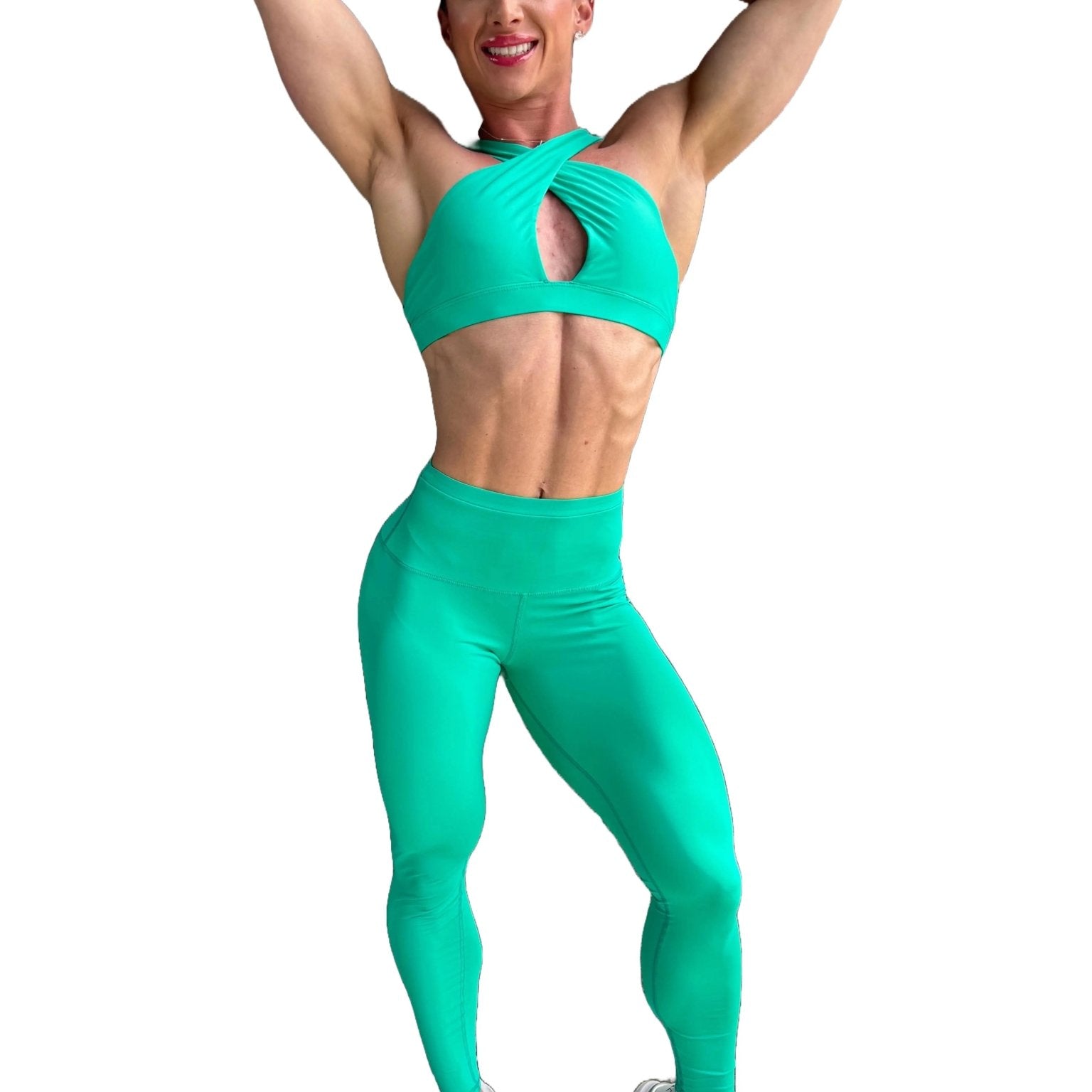 Mujer vistiendo los leggings compresivos de cintura alta Legging Myself de LUXFEEL en color Verde Menta, que ofrecen un efecto segunda piel.