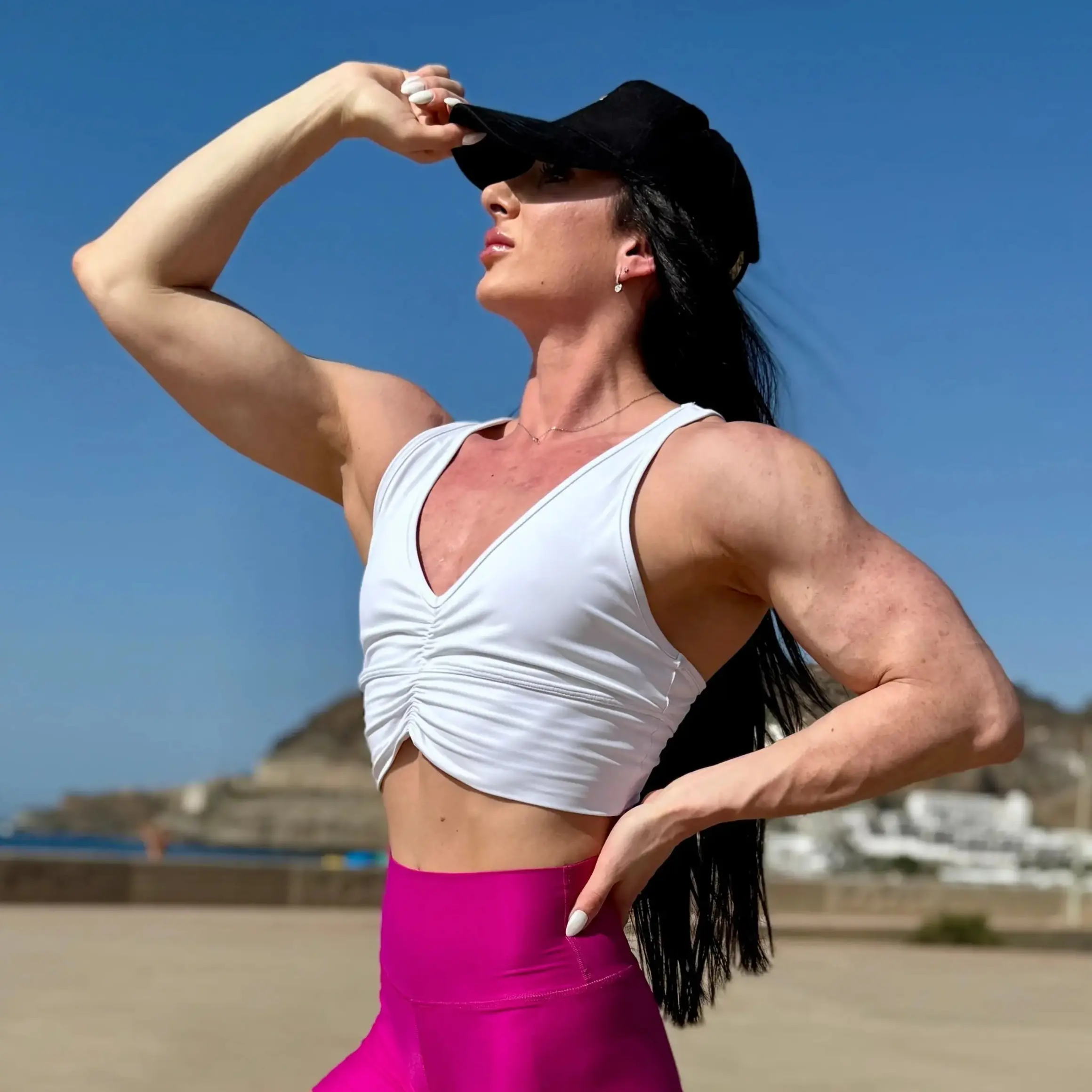 Top Adela: El Crop Top Deportivo LUXFEEL