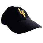 Gorra ovalada de diseño LUXFEEL en color Negro, con el logotipo LF en relieve en la parte frontal